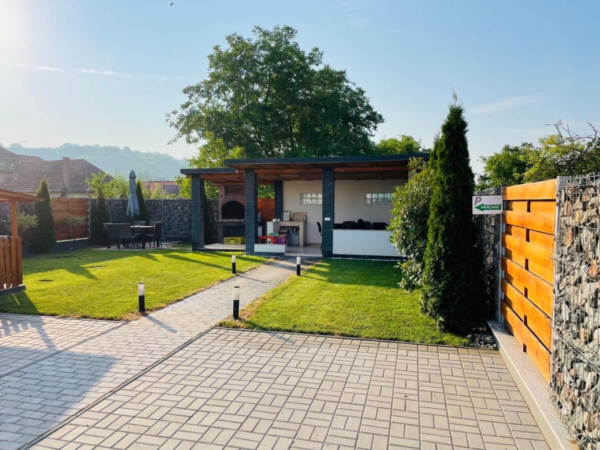 Отель Casa Sorriso Турда Экстерьер фото